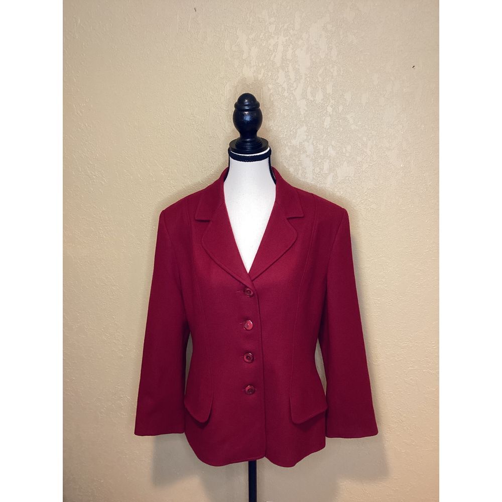 Red 100% Wool Oleg Cassini Vintage blazer, size 12 Petite